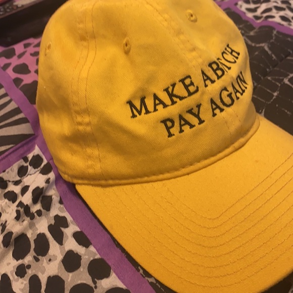 Make a bitch pay again (yellow) - Picture 3 of 3